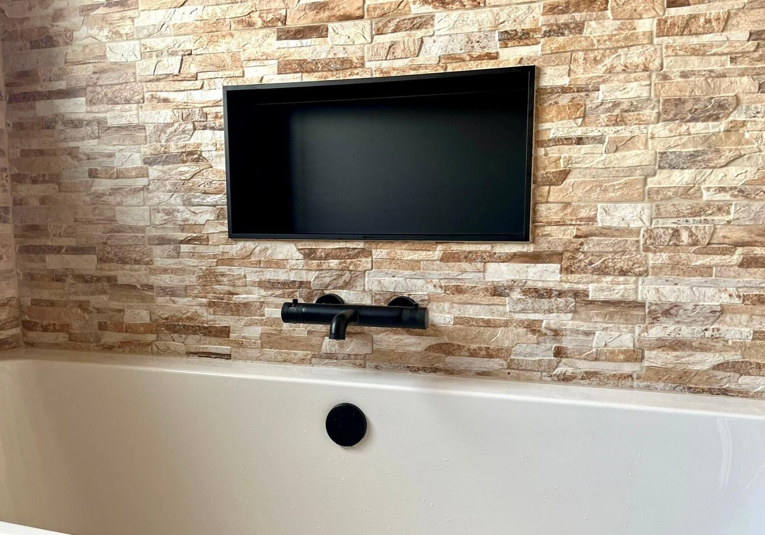 A modern bath A modern bath